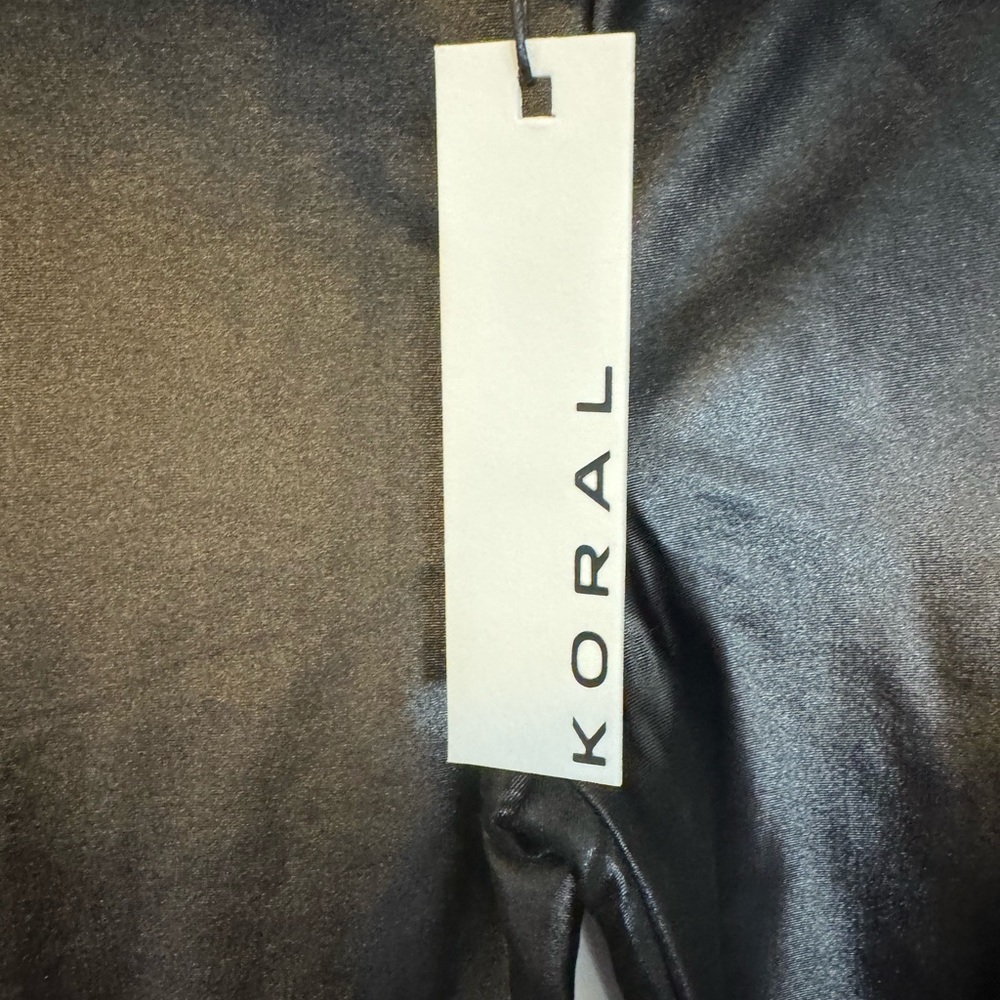 🔆KORAL BLACK WORKOUT LEGGINGS🔆 - Picture 2 of 10